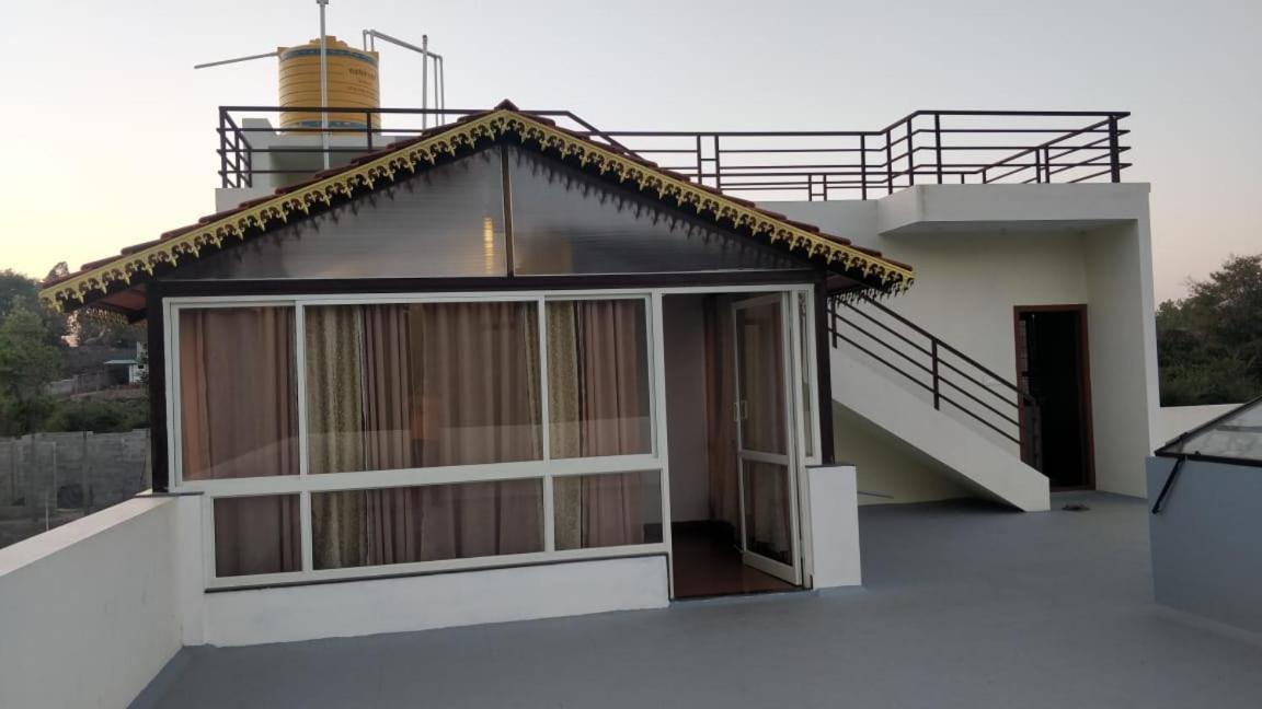 Villa Nandha Illam- The Courtyard Heritage *
