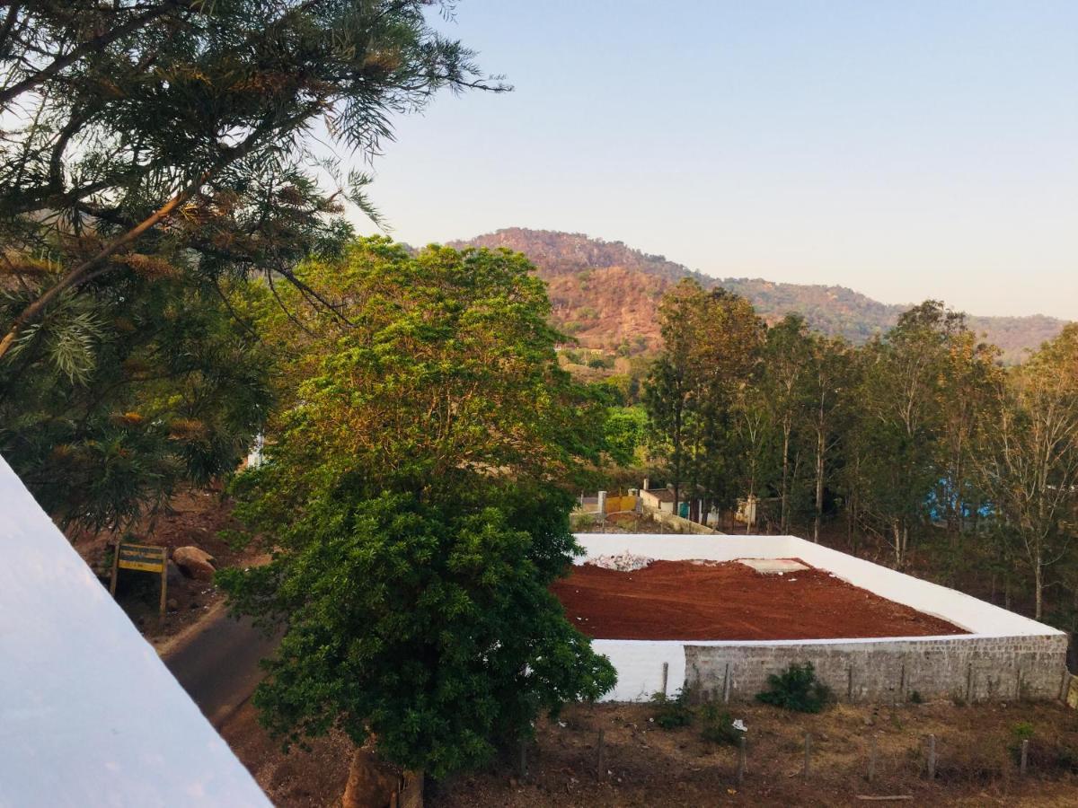 Woodside And Cafe * Yelagiri