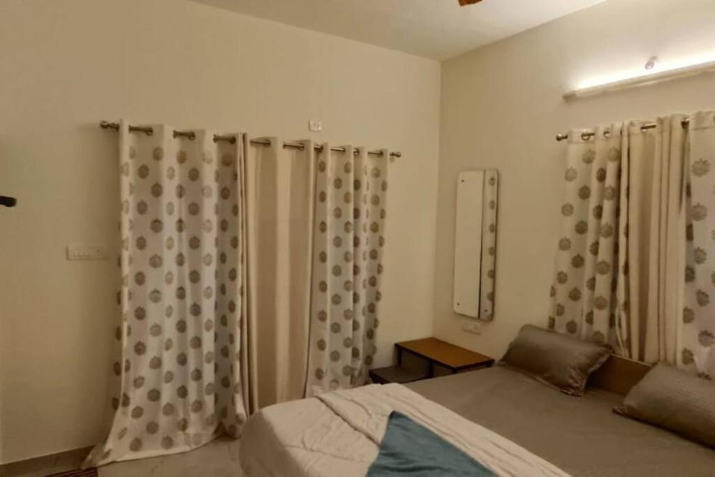 Guest house Prs Creek Side Yelagiri