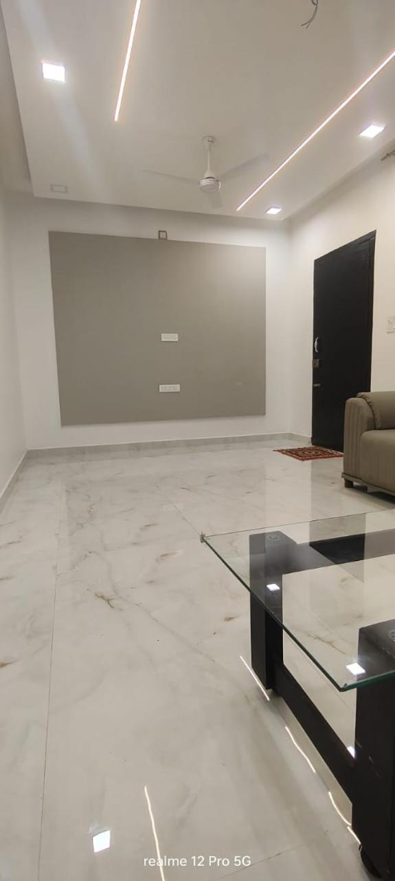 Easy - Stone White - Free Wifi - Full Kitchen - Free Barbeque Equipment Villa Yelagiri