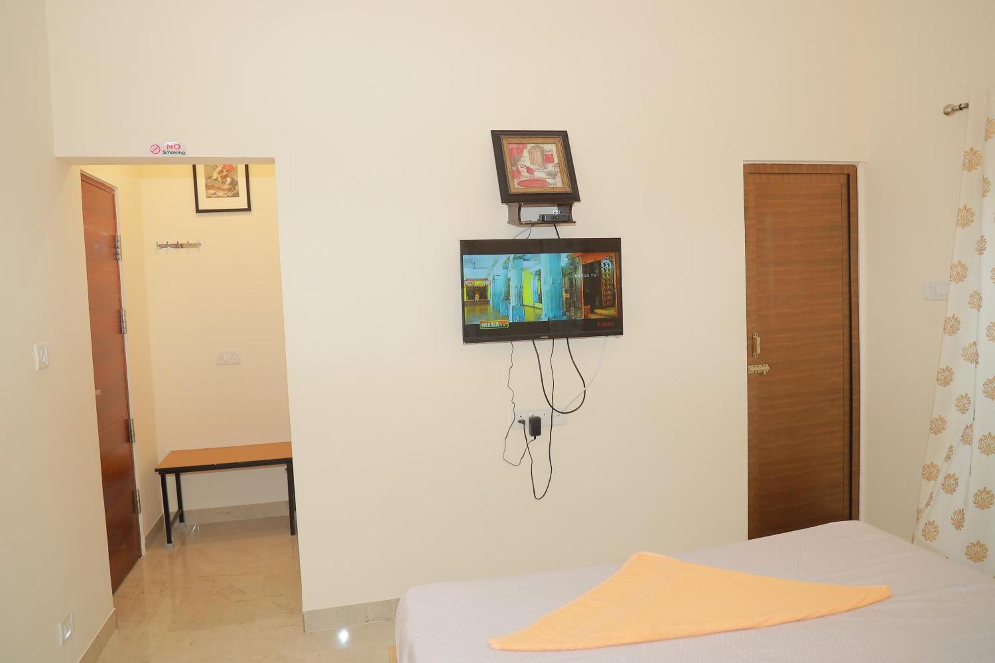 Prs Creek Side Guest house Yelagiri