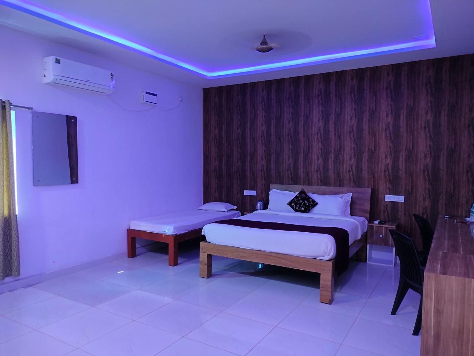 Resort Thavika Onila