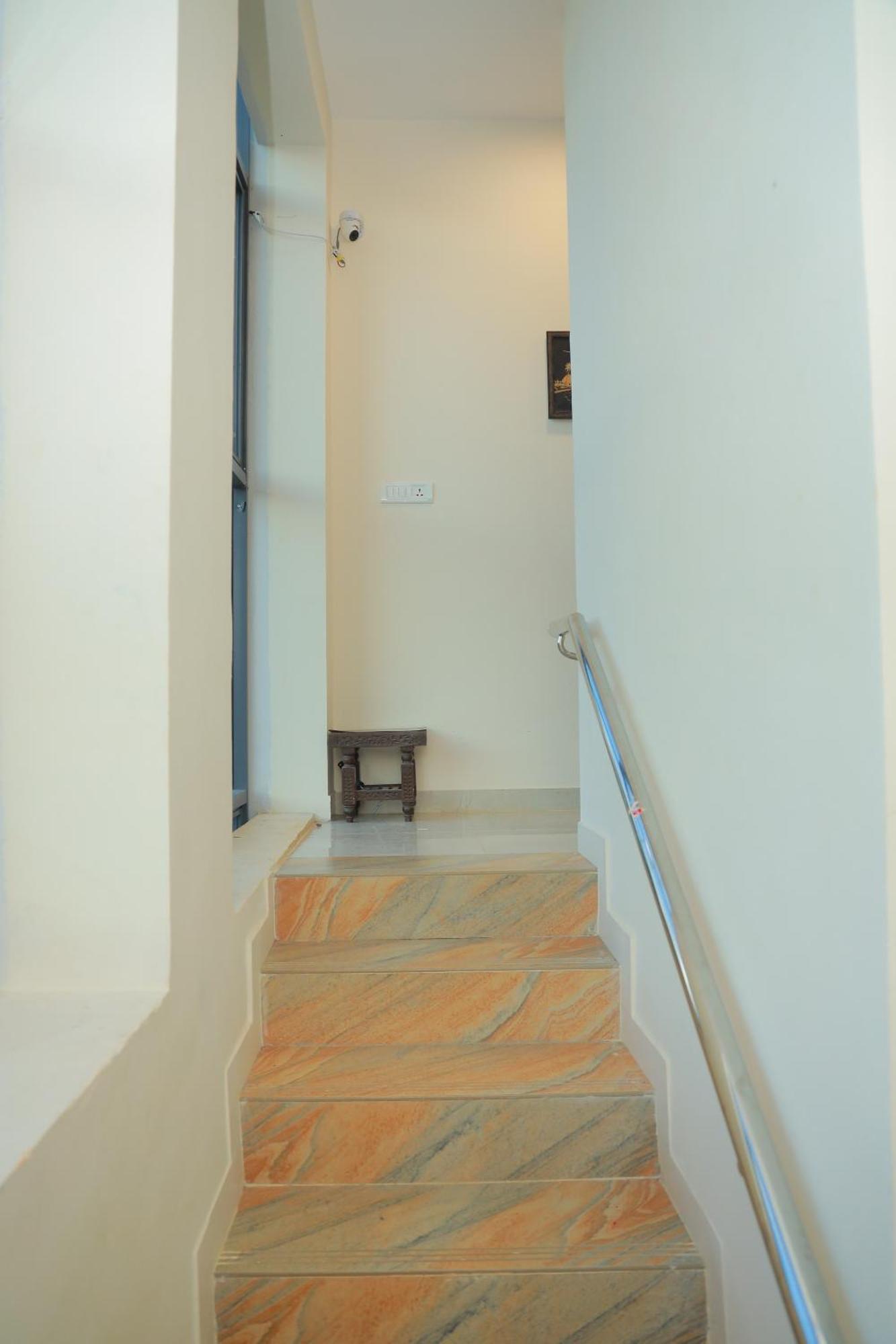 Prs Creek Side Guest house Yelagiri