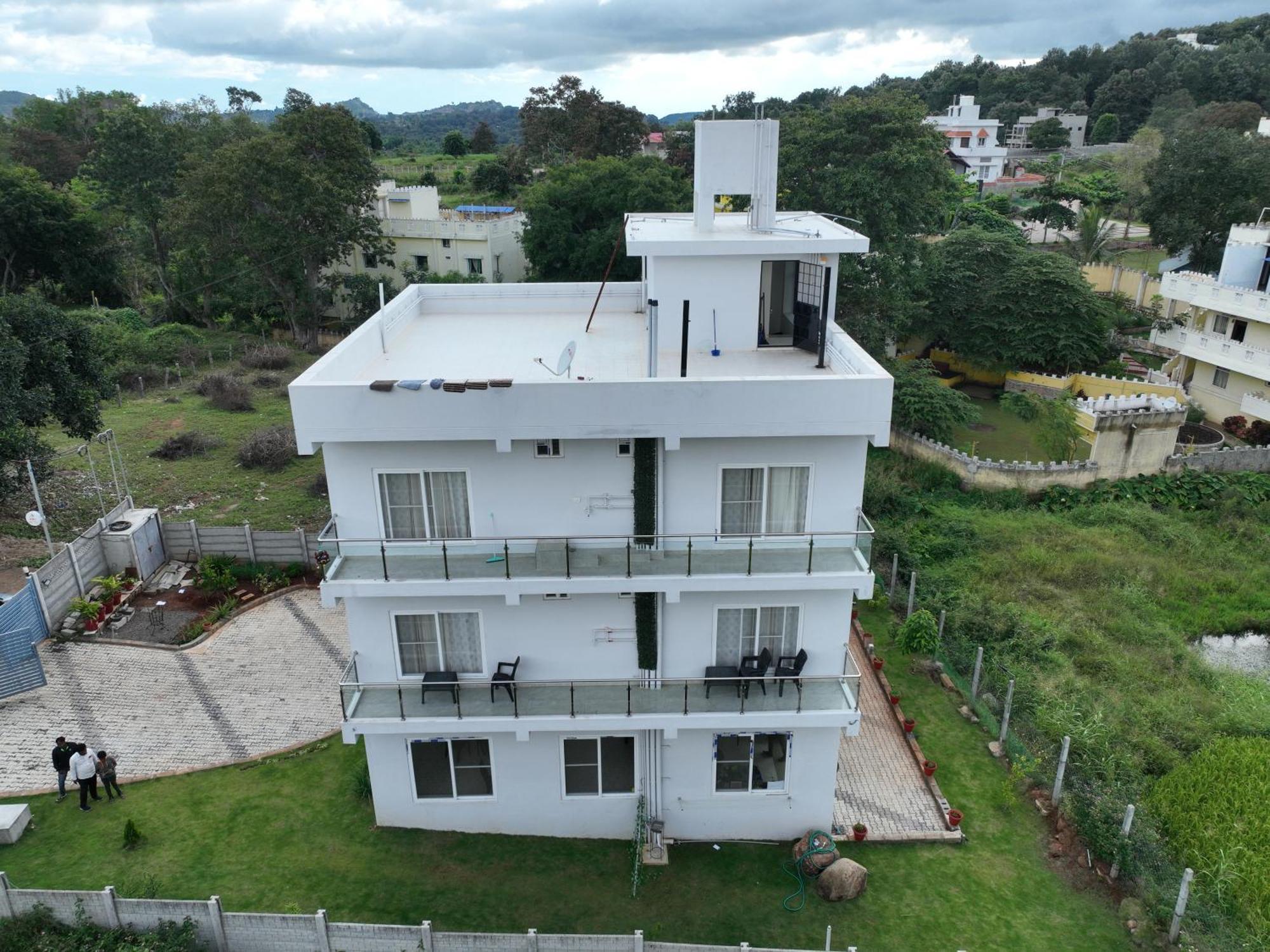 Prs Creek Side Guest house *