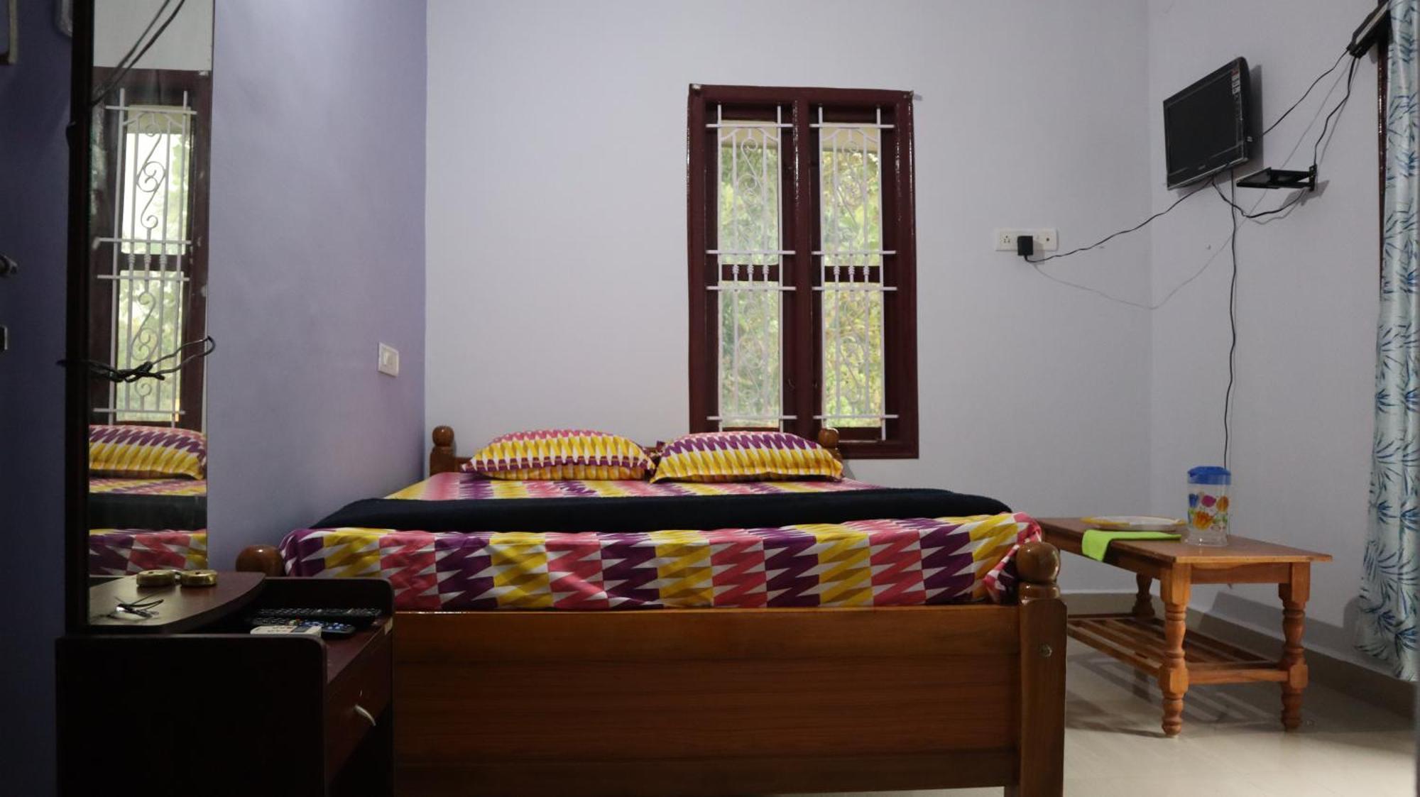 Guest house Nakshatran Yelagiri