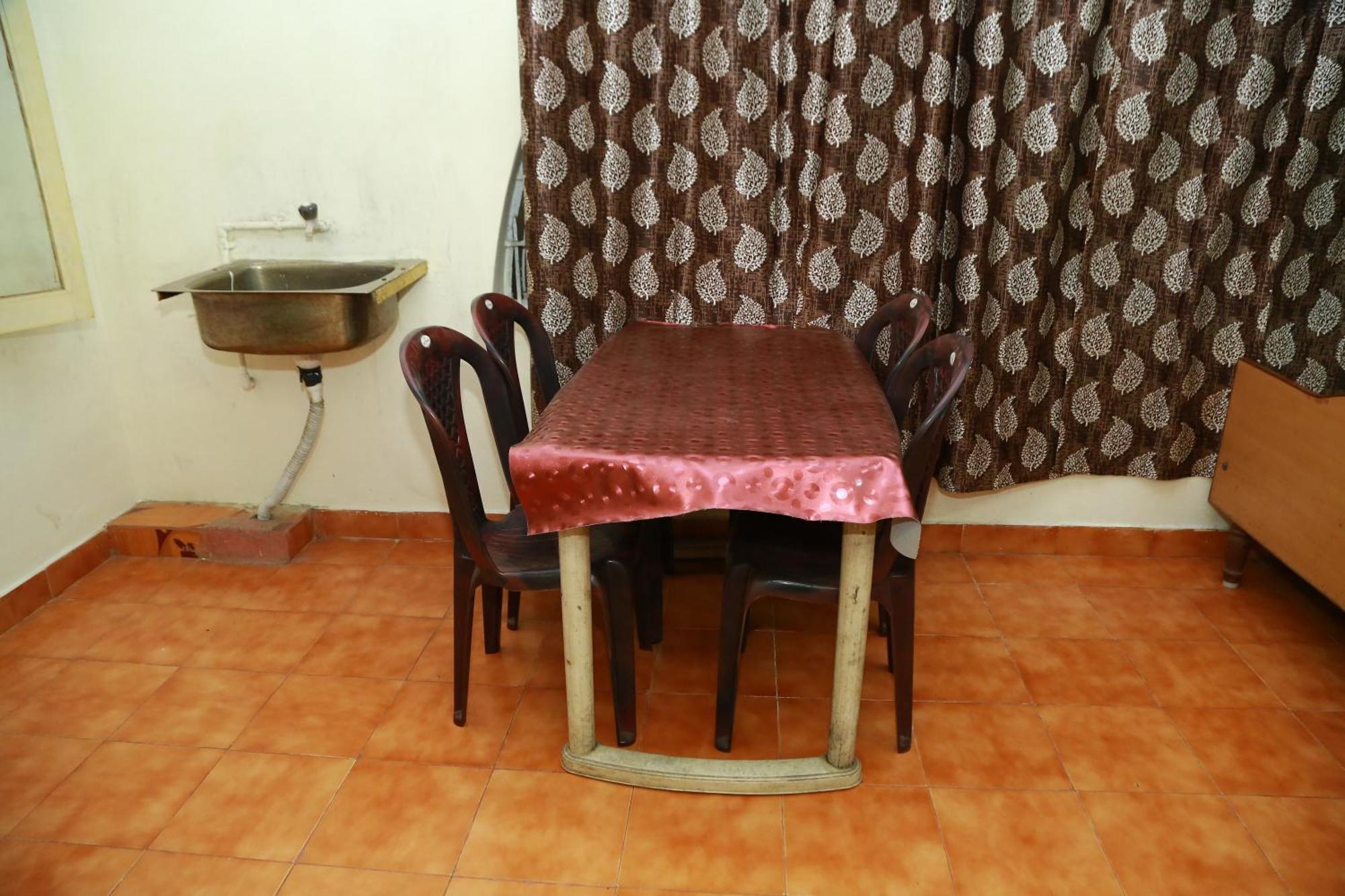 Sjr Residency Hotel Yelagiri