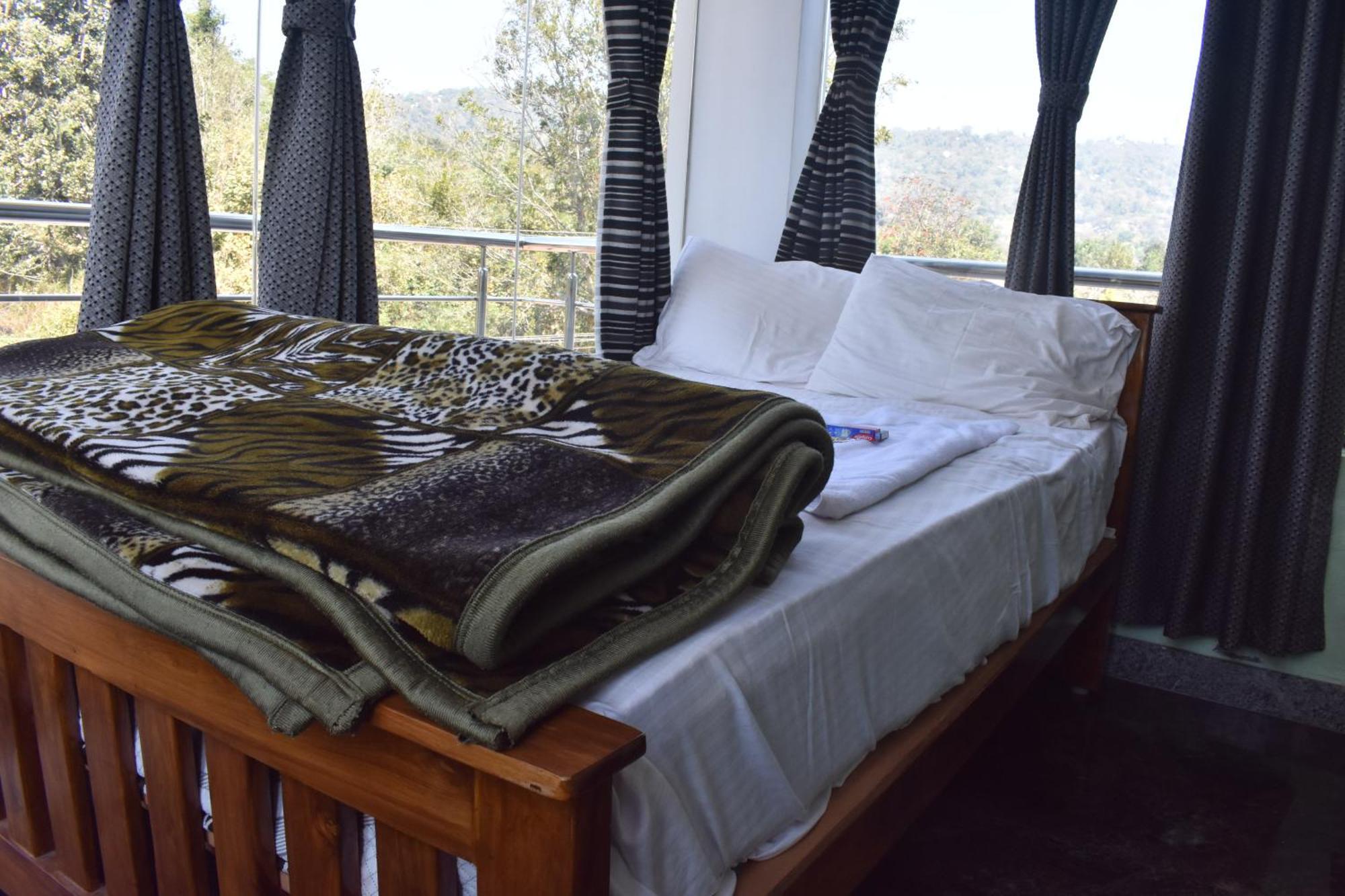 Goldhill Resort