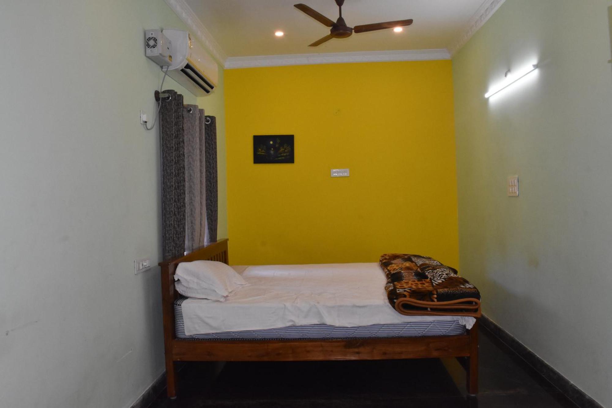 Goldhill Resort