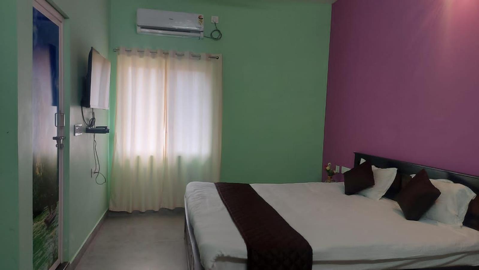 Sai Palace Hostel