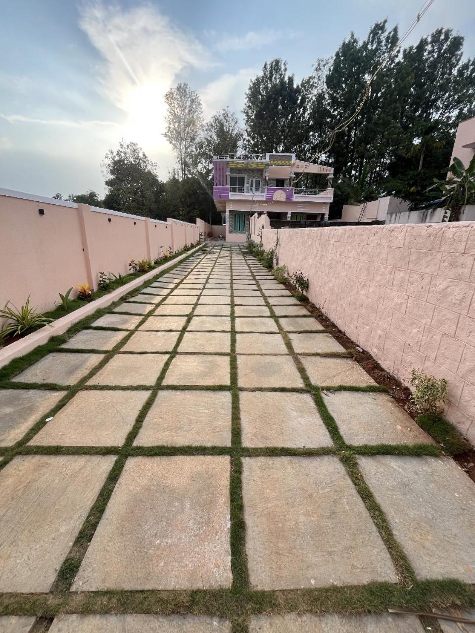 Hotel Rest & Relax Yelagiri