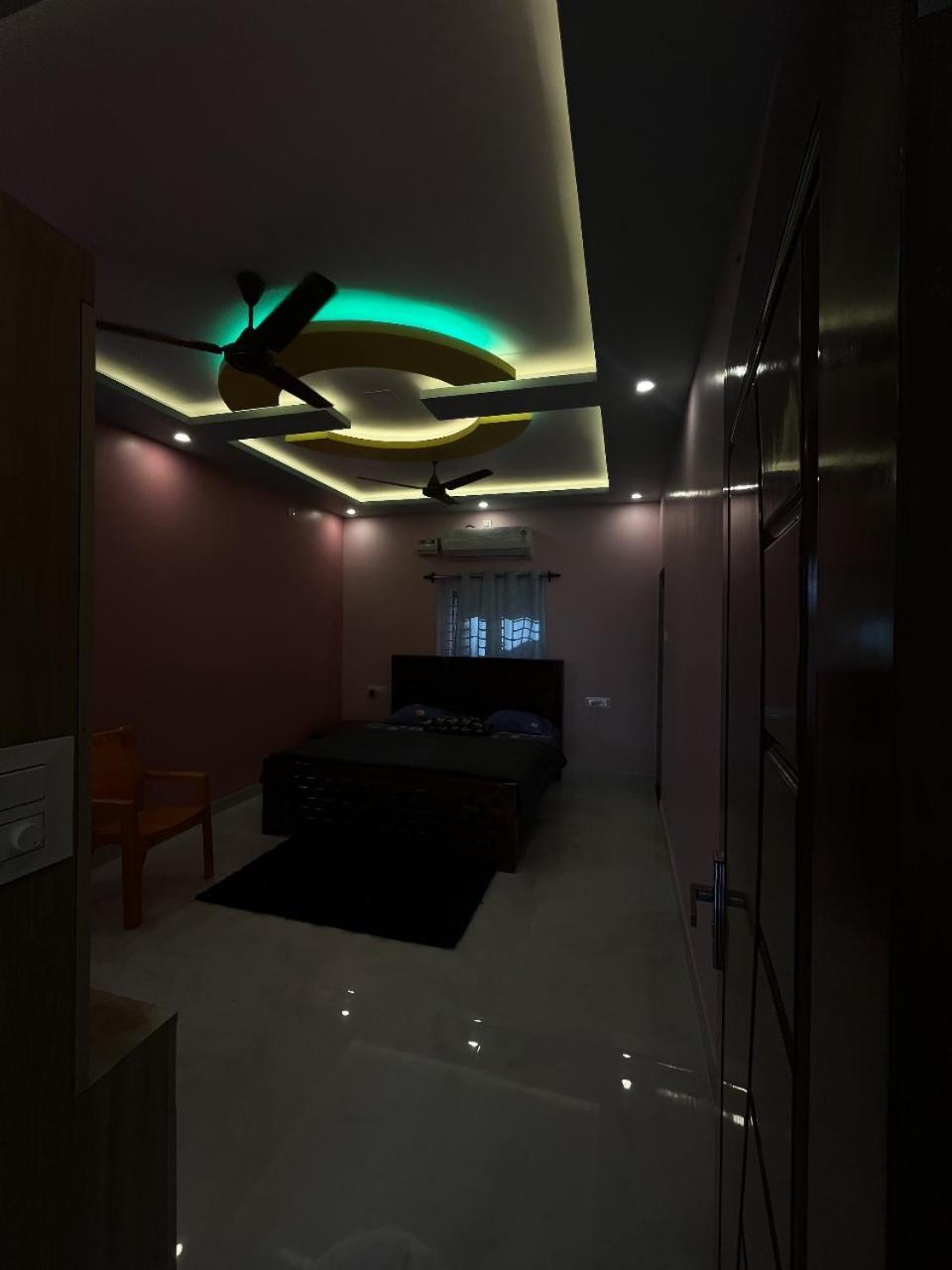 Hotel Rest & Relax Yelagiri