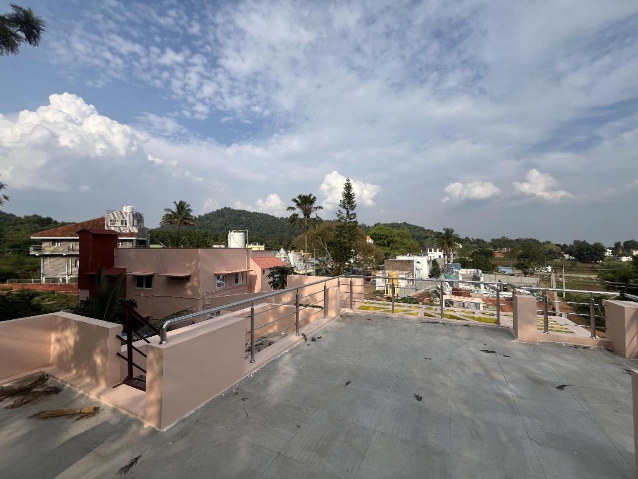 Rest & Relax Hotel Yelagiri