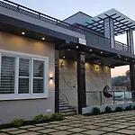 Muneera Villa