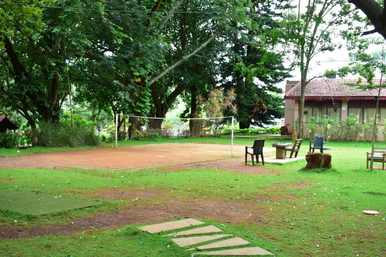 Zeenath Taj Gardens 3* Yelagiri