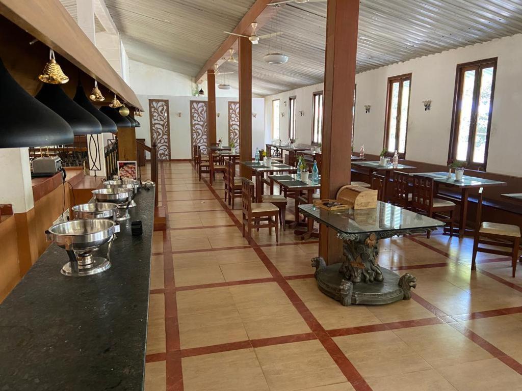 Zeenath Taj Gardens 3*