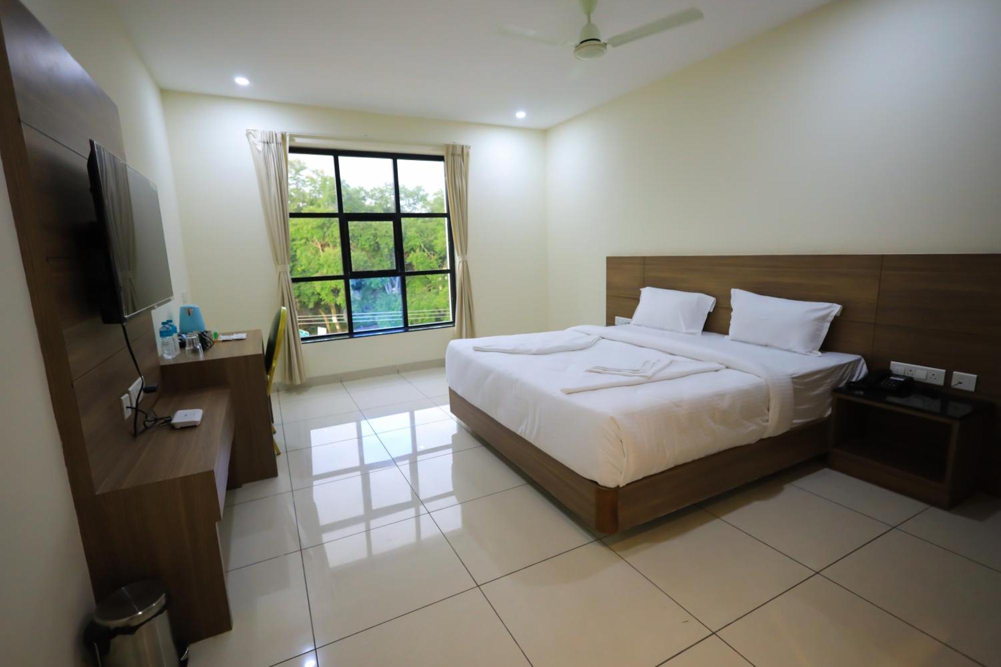 J S Grand 3* Yelagiri