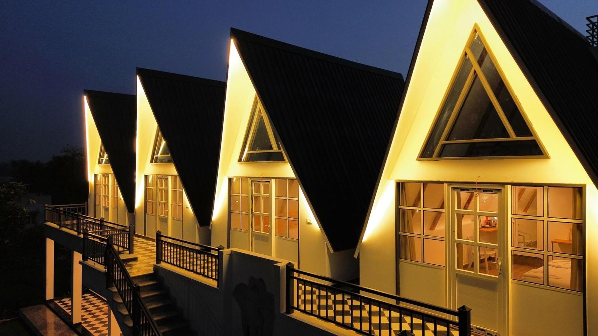 Resort The Novel Yelagiri