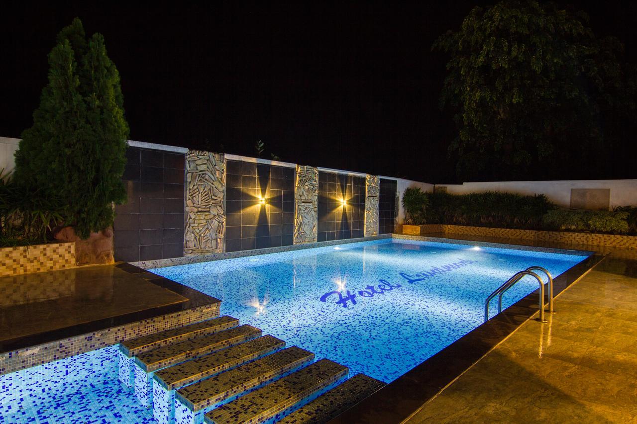 Landmark Resort 4*