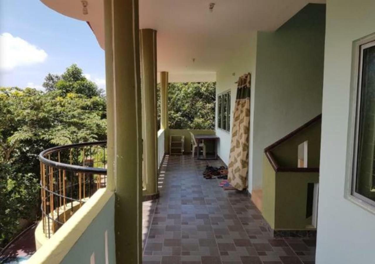 Kozee Kaves Hotel 3*